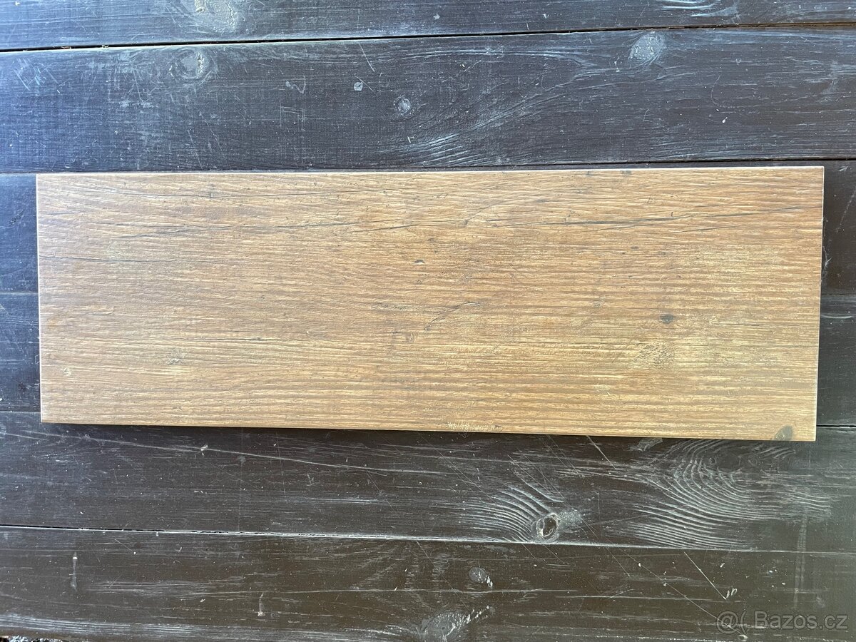 Dlaždice vzor dřevo dub