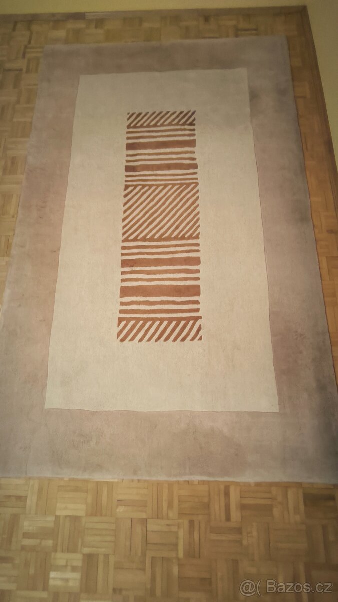 Koberec 240 x 150 cm