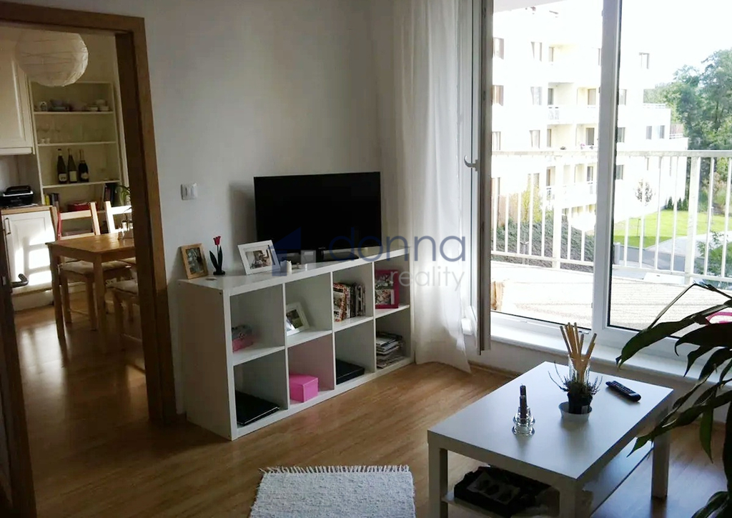 Pronájem bytu 1+1/T 50m², ul. Práčská, Praha 10 - Záběhlice,
