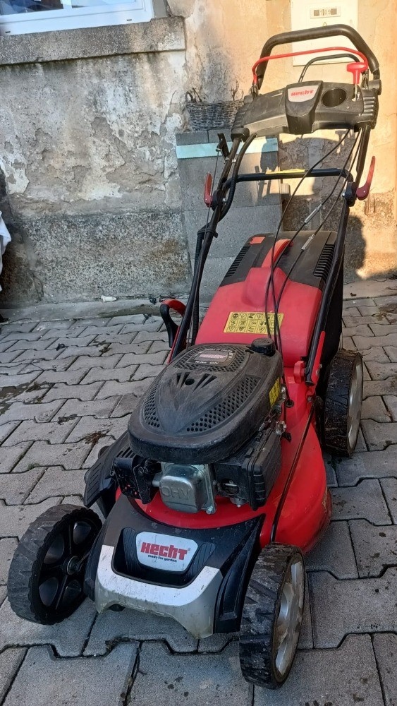 Sekačka benzínová