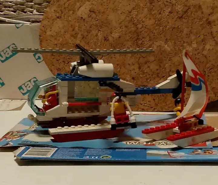 Lego helikoptéra