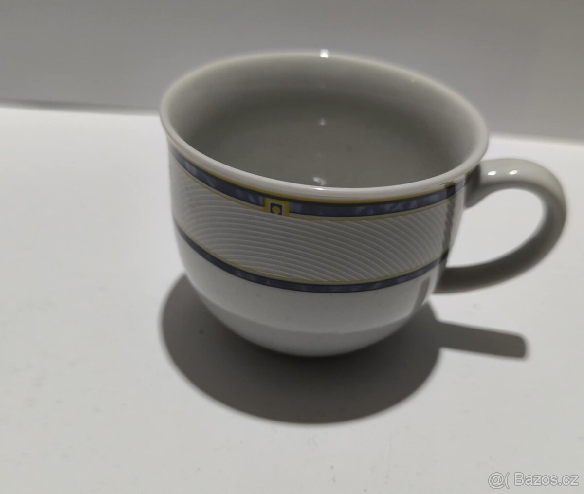 Retro porcelánový hrnek Vienna