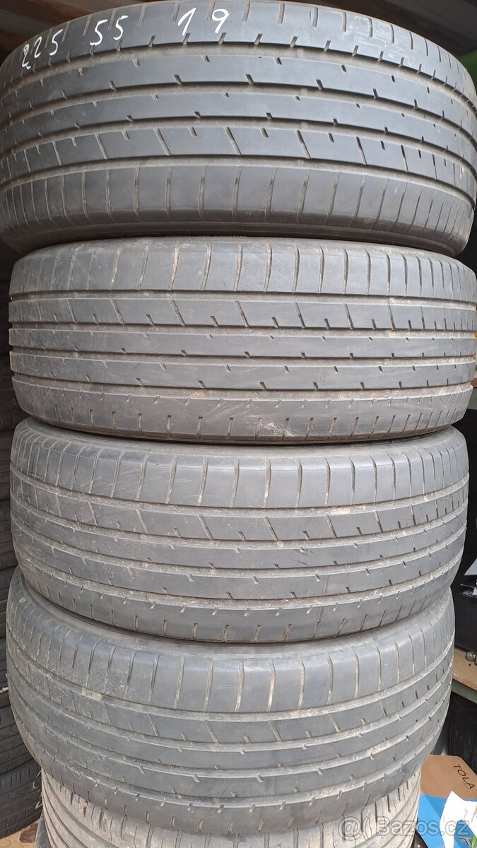 225/55R19 letní
