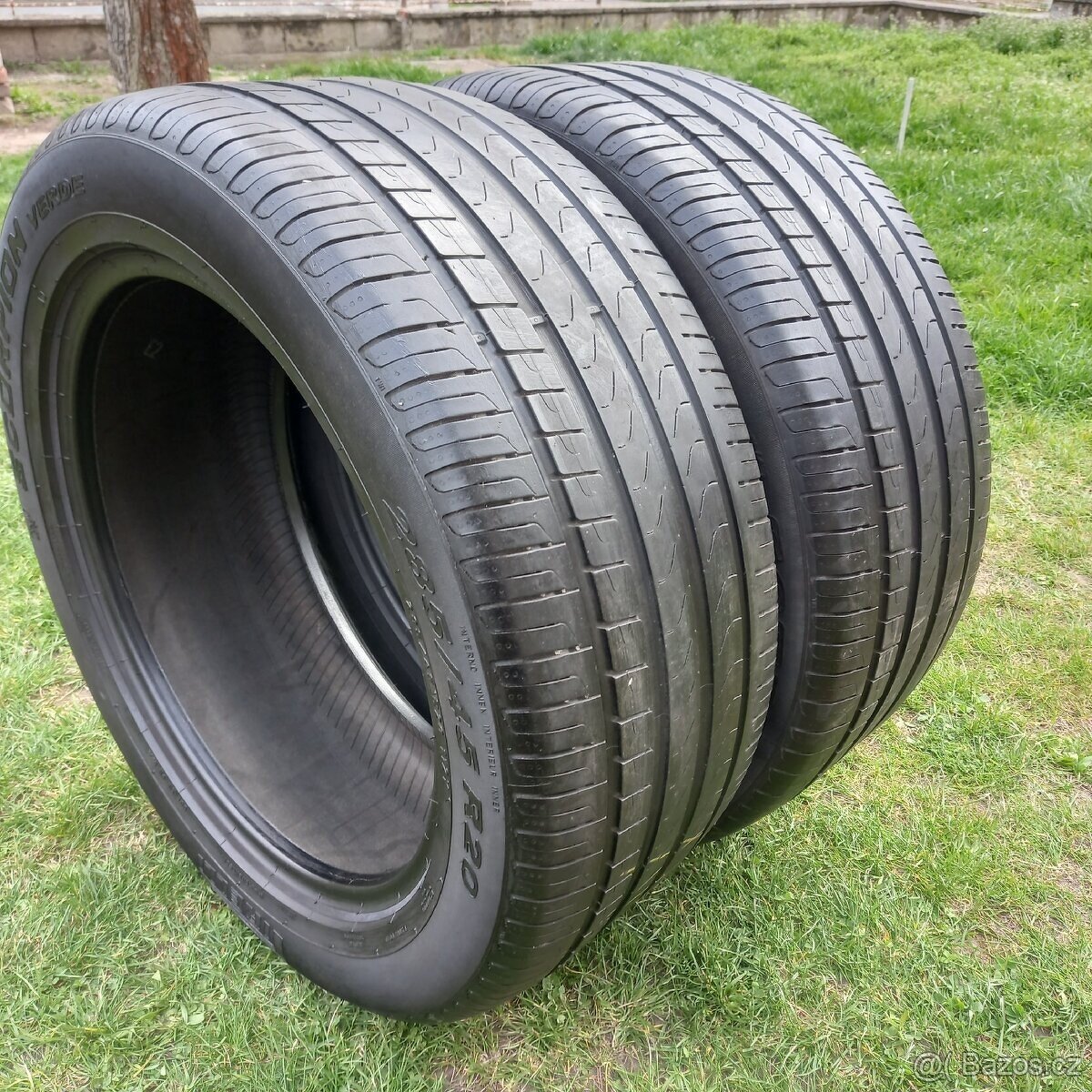 Letní pneu PIRELLI 285/ 45 R20"