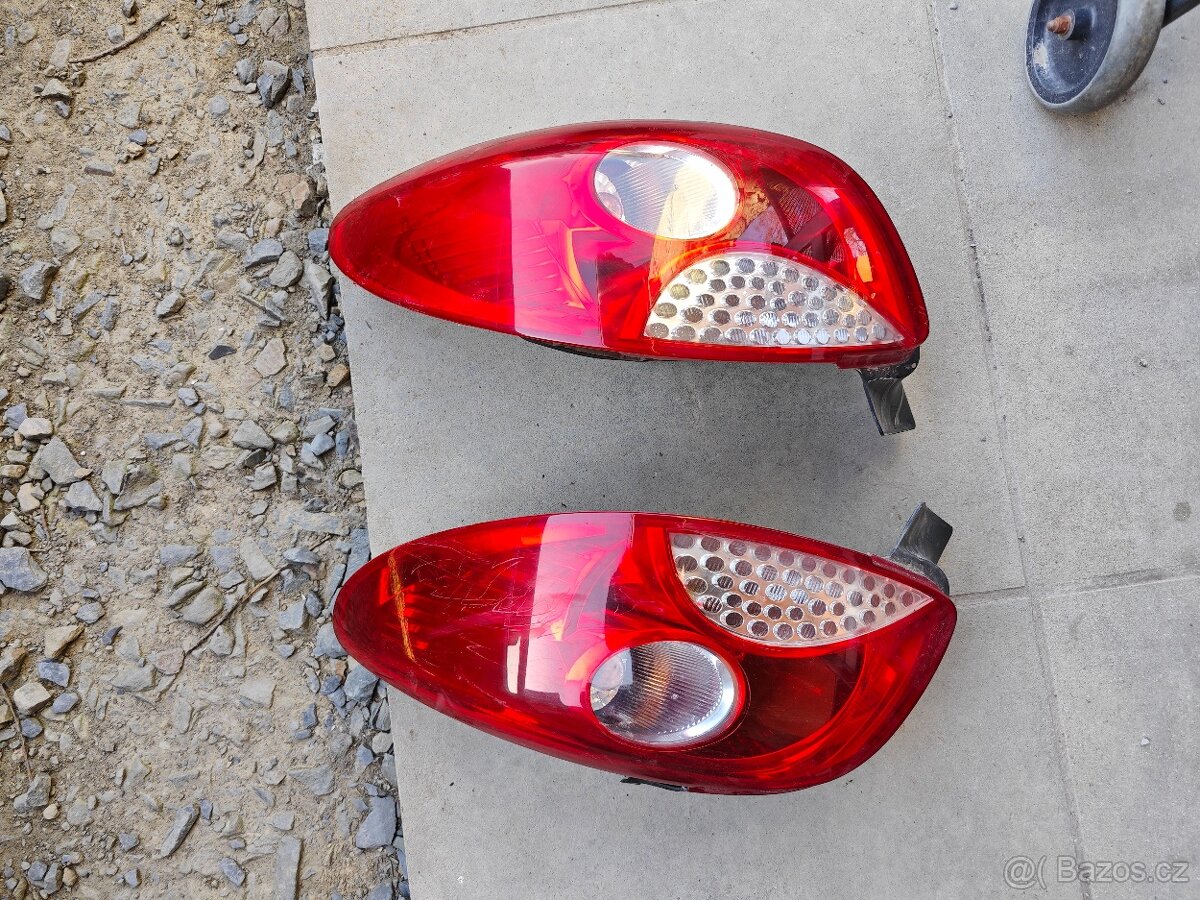 Zadní světla Peugeot 207+