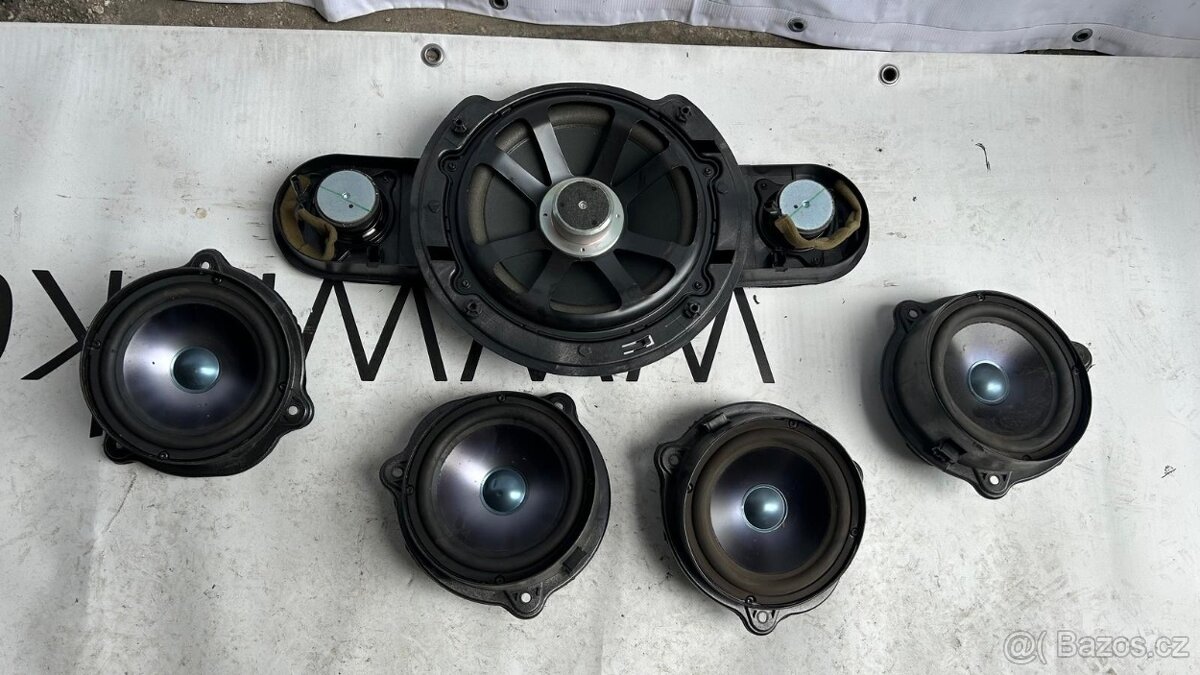 Mercedes CLS W219 repro soustava Harman Kardon