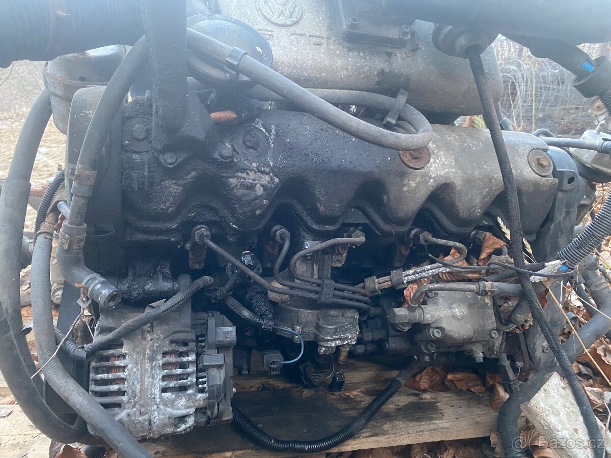 Motor s převodovkou Transporter T5 2.5 tdi 65kw