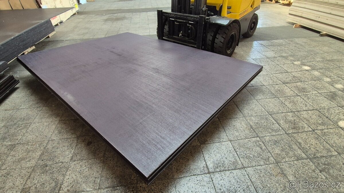 Voděodolná překližka 1,5x2,5m