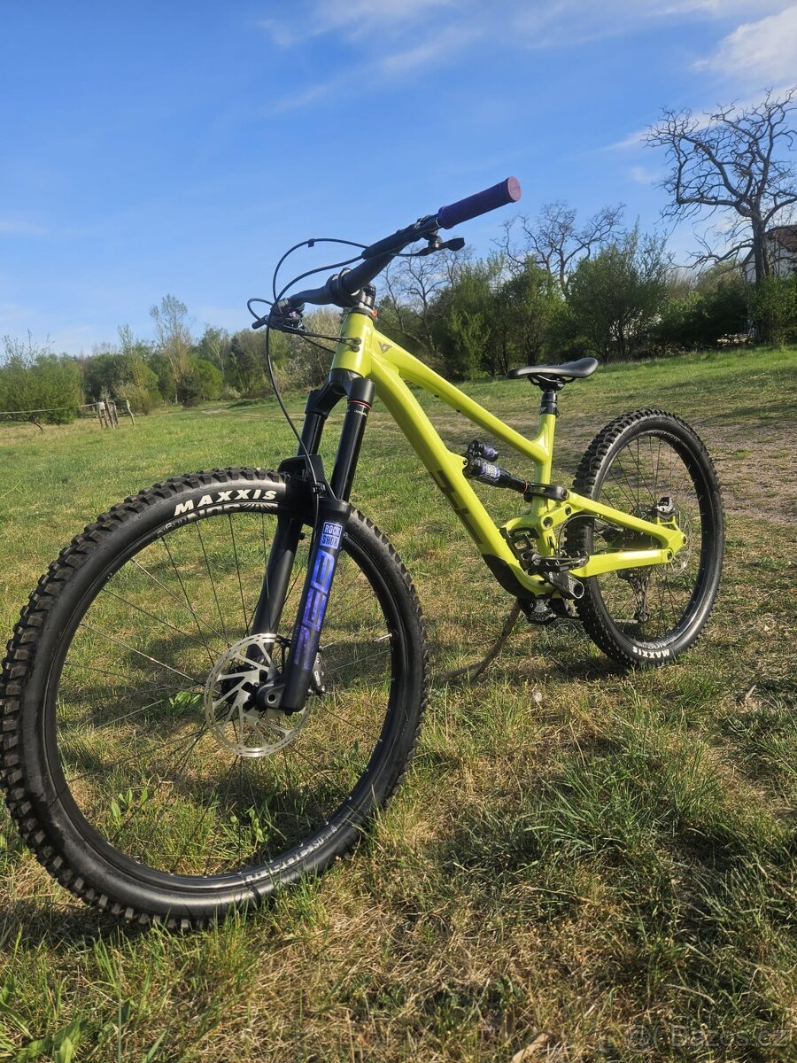 Enduro YT Capra Core 1 2024, velikost M