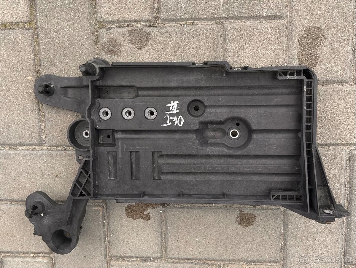 Držák baterie Škoda Octavia 3
