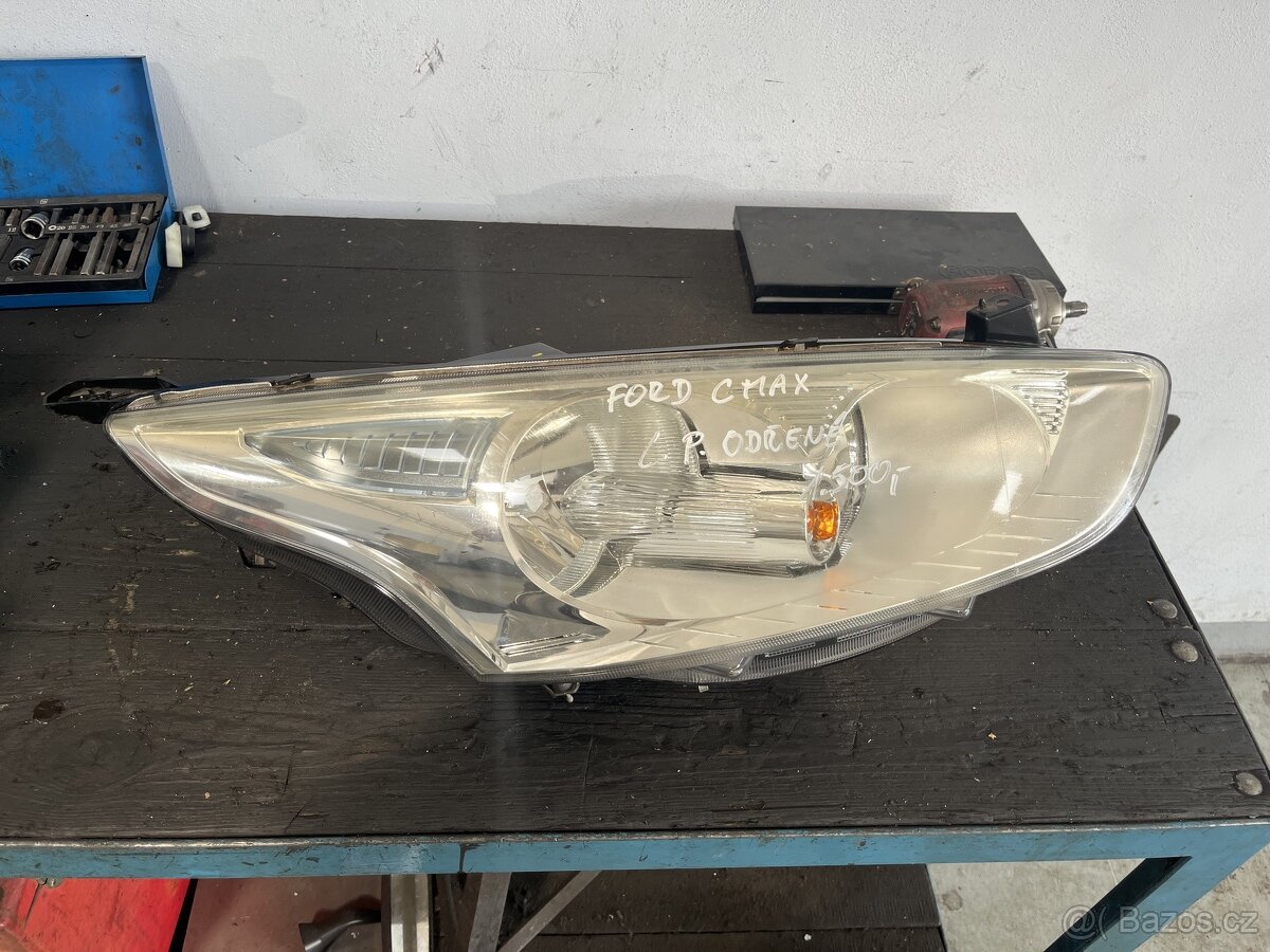 Přední světlo Ford Cmax