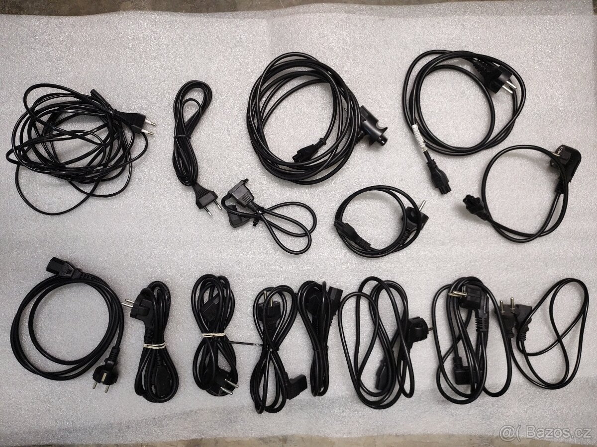 Napájecí kabely PC