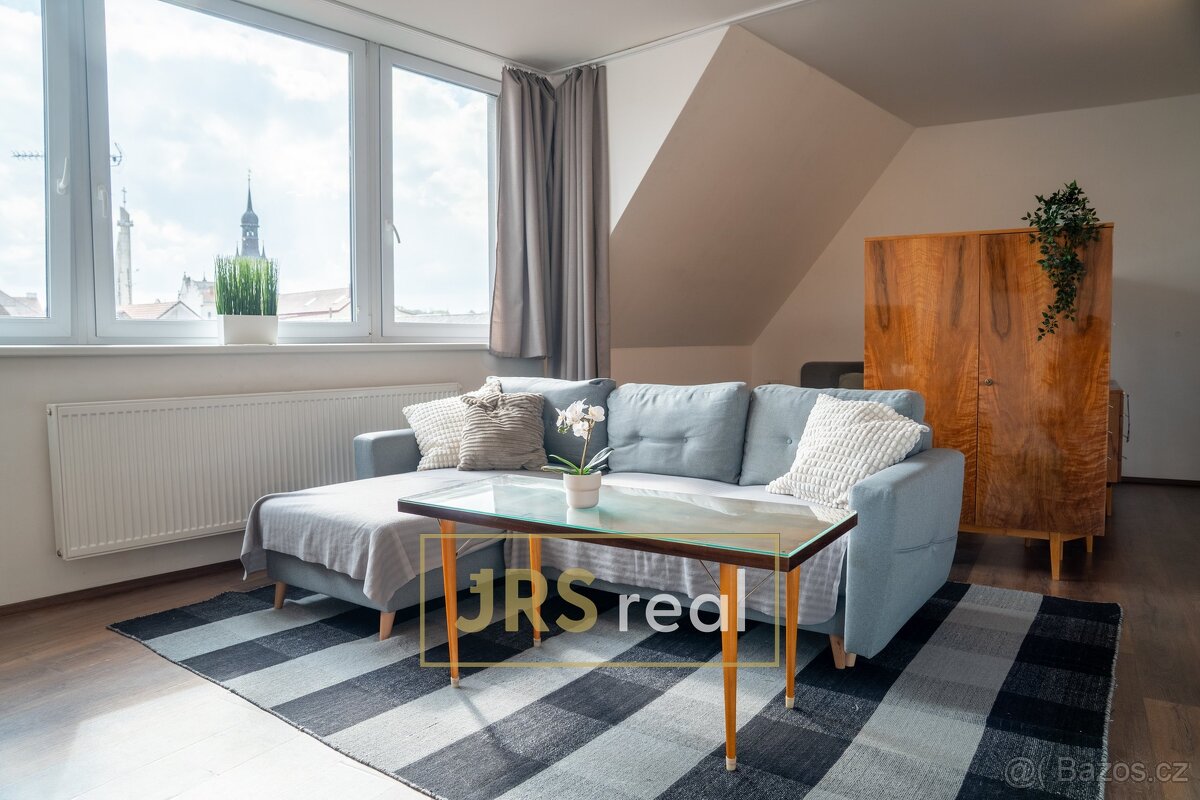 Prodej bytu 1+kk 51 m², Hustopeče, ev.č. 110056JS