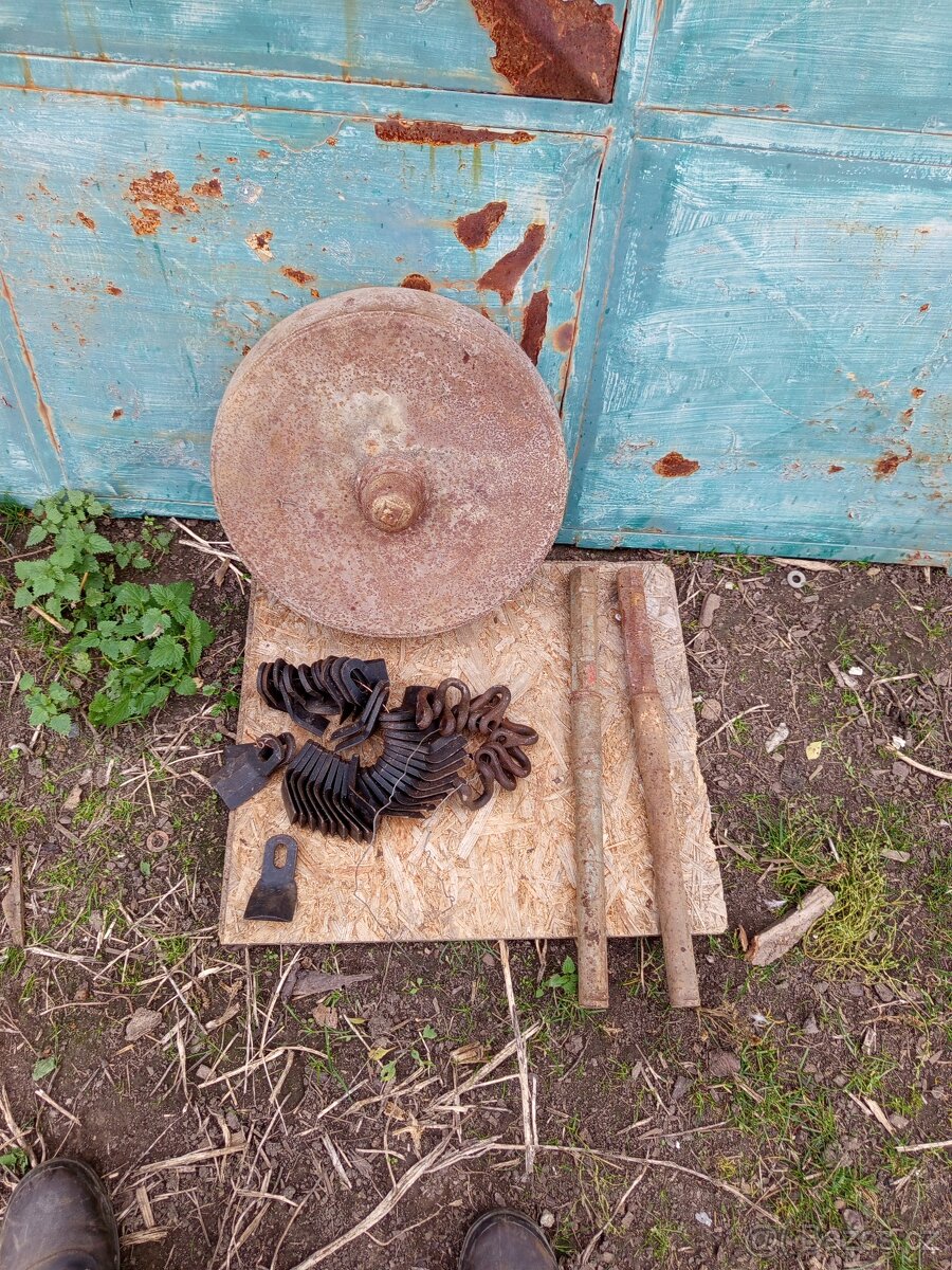 Prodám náhradní díly