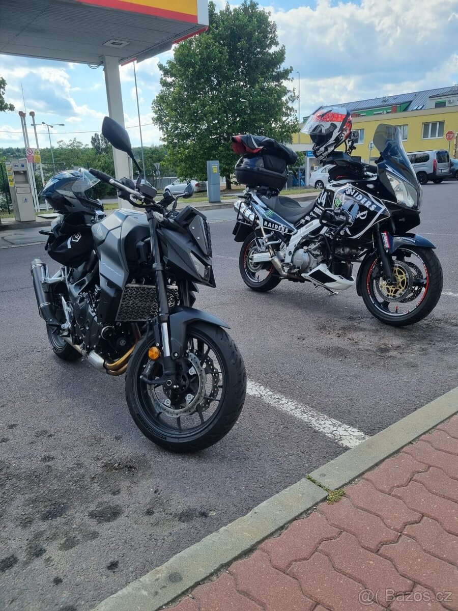 Suzuki DL 1000 V-strom