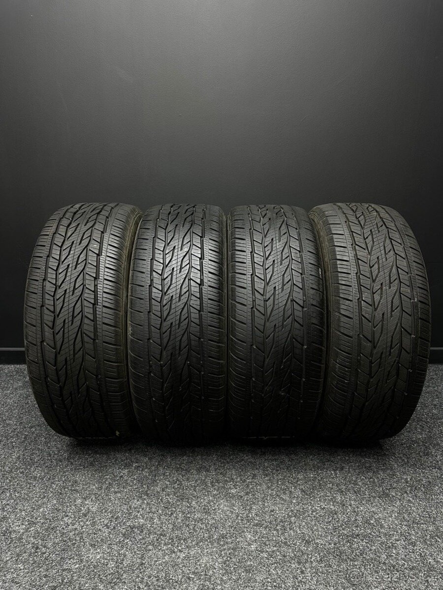 Sada pneu Continental 235/55/18 100V