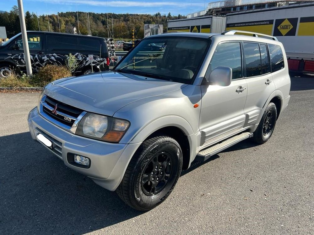Mitsubishi Pajero V60 3.2 DID