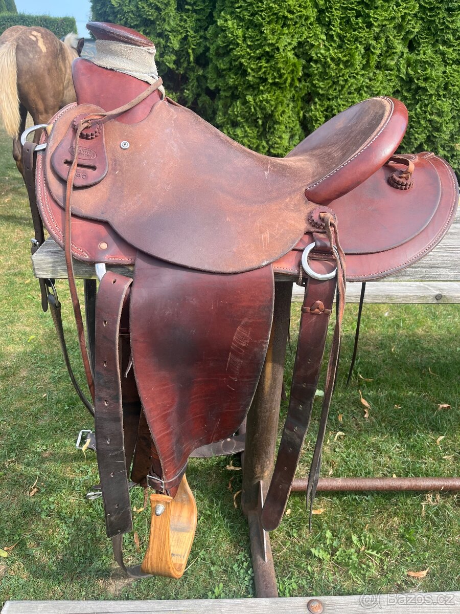 Westernové sedlo WADE -