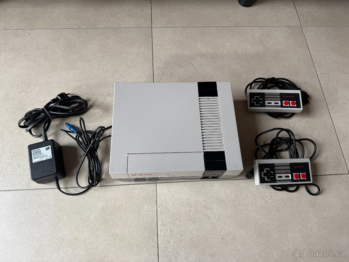 Nintendo Entertainment System "NES"-NESE-001