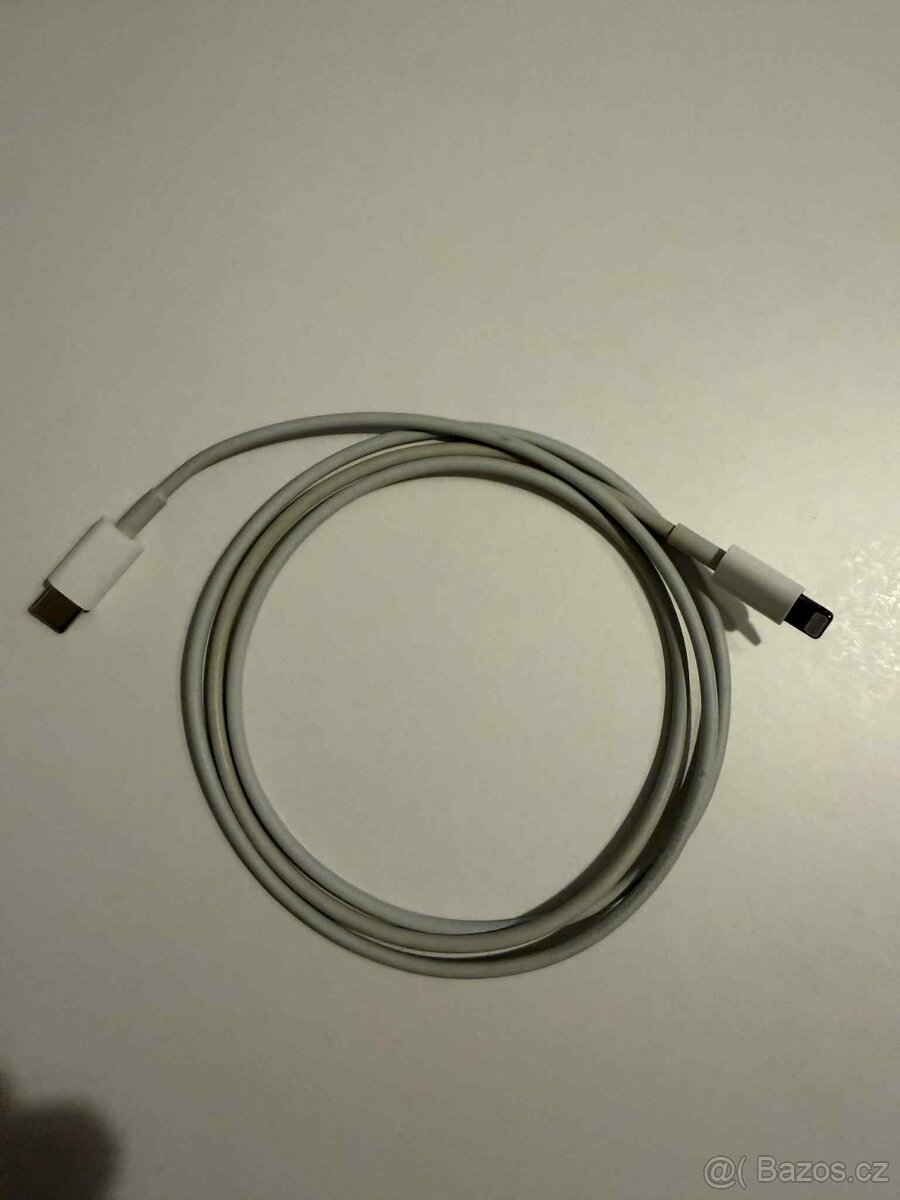 kabel USB C + lightning