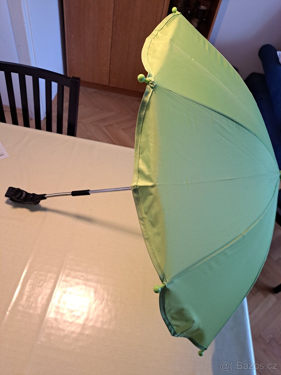 Slunečník ke kočárku