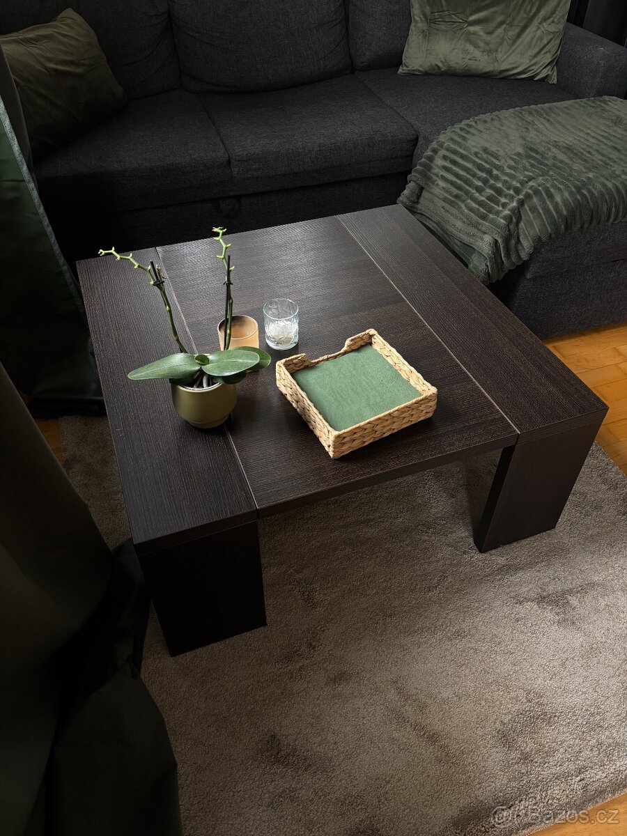 Konferenční stolek