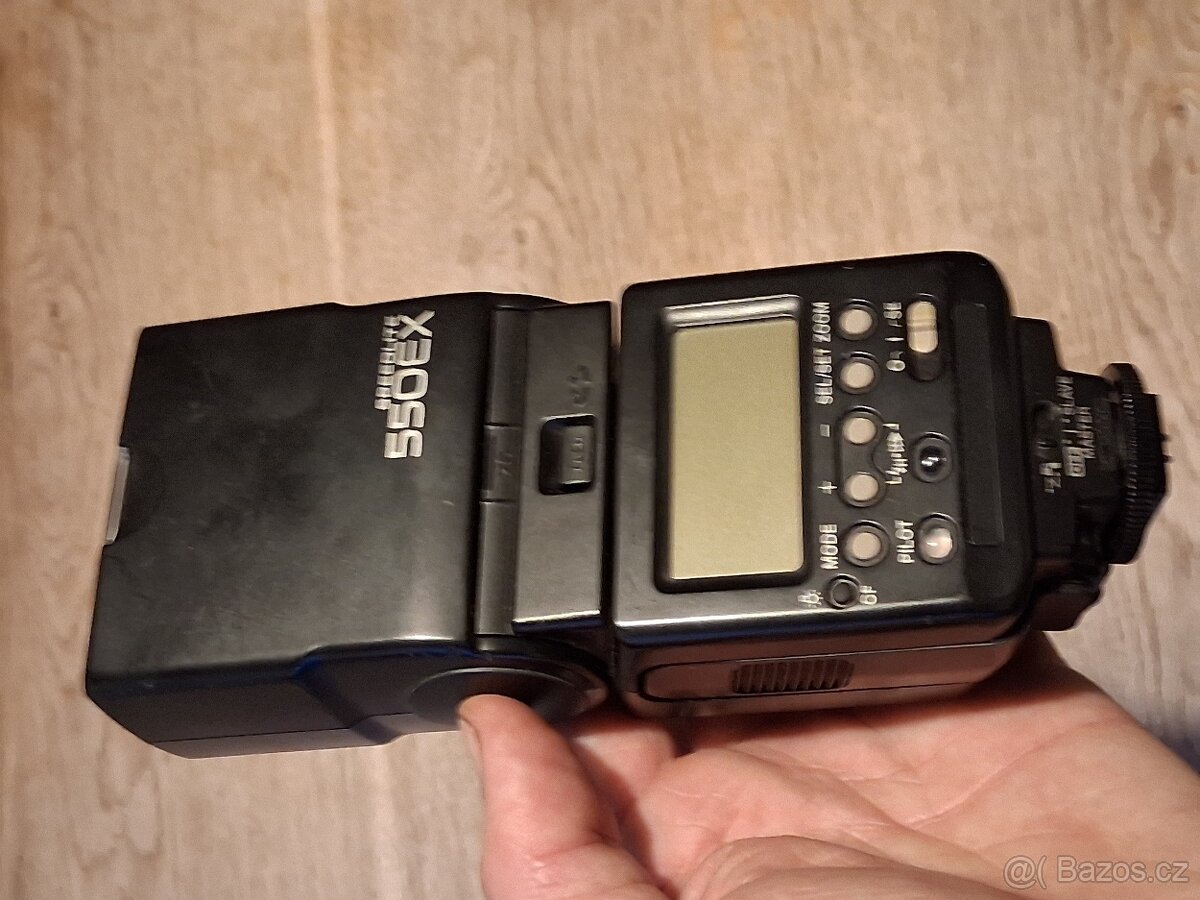 Blesk Canon Speelite EX550