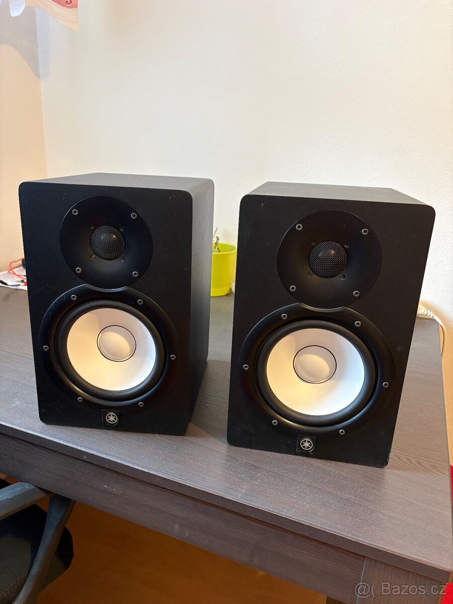 Yamaha HS7 studiové monitory