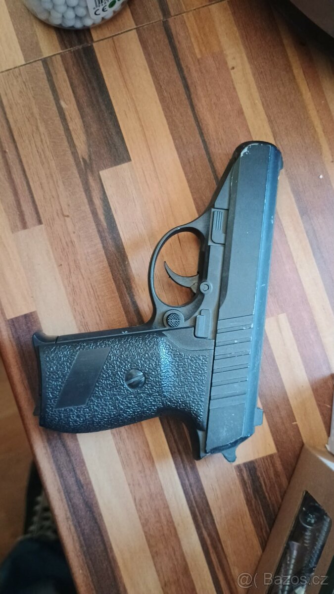 Airsoft zbraně