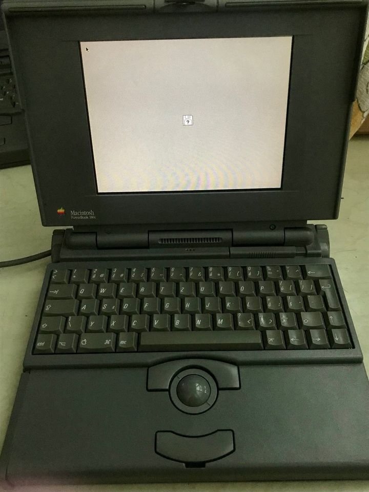starý r.1993 Macintosh PowerBook 180c Apple Laptop