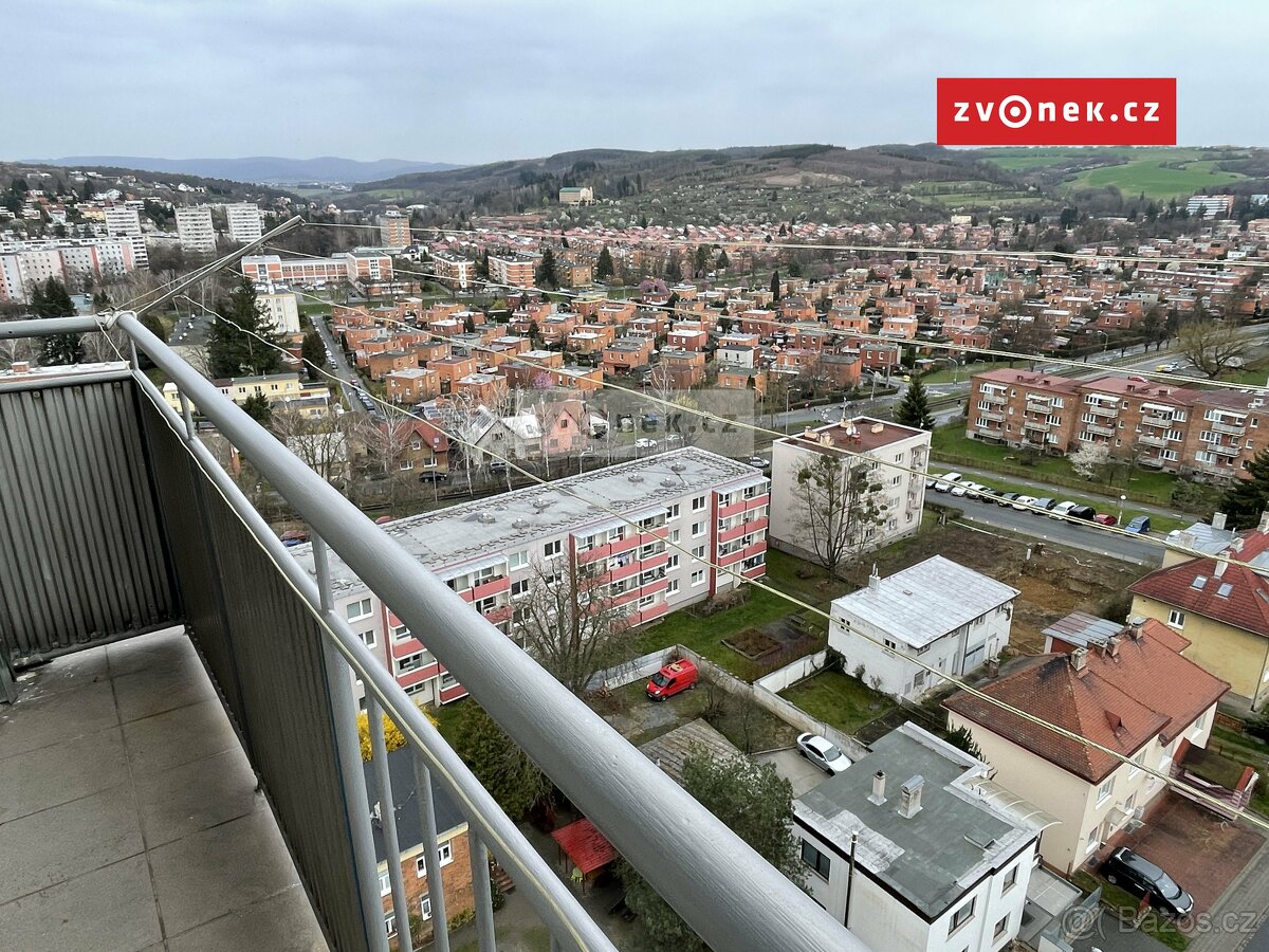 2+1 Ševcovská, pěkný výhled, balkón, dostupný centru Zlín...