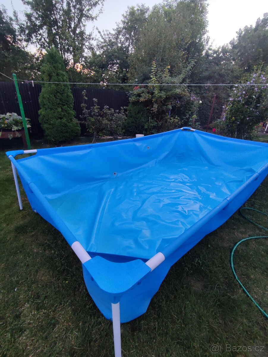 Bazén 4x2,1m