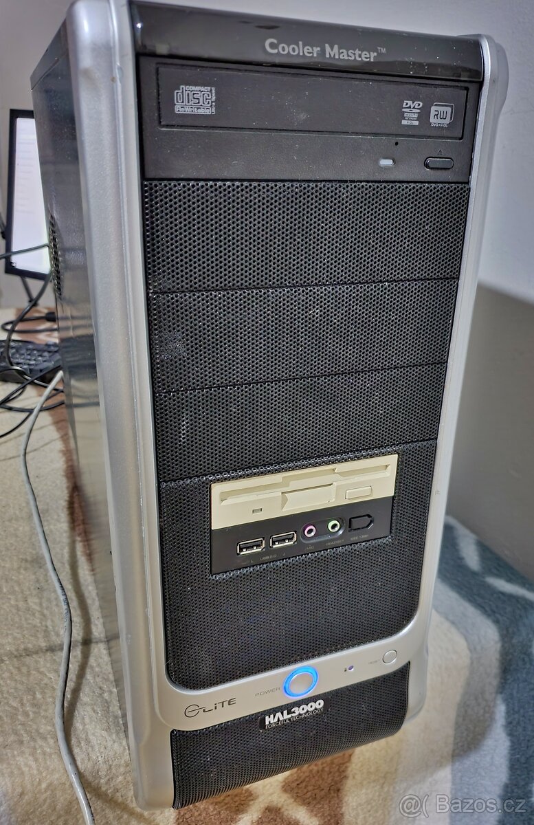 Kladno. PC s Intel Core 2 Quad Q6700, 450w zdroj