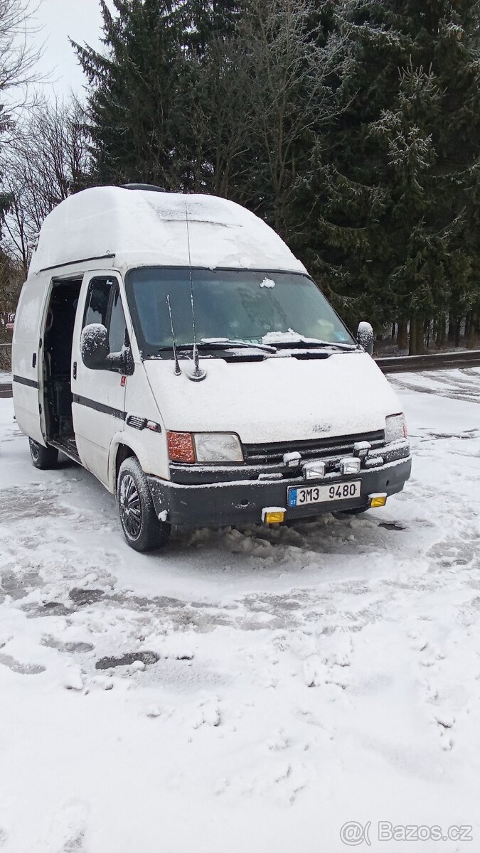 Pronájem obytné dodávky