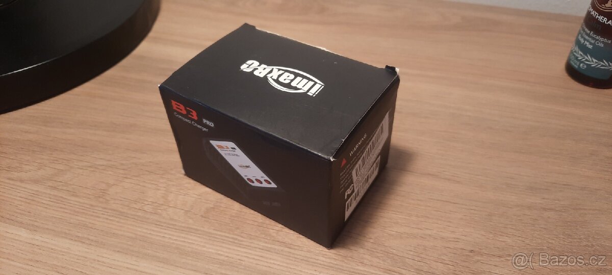 Nabíječka B3 na akumulátory do airsoftových zbraní