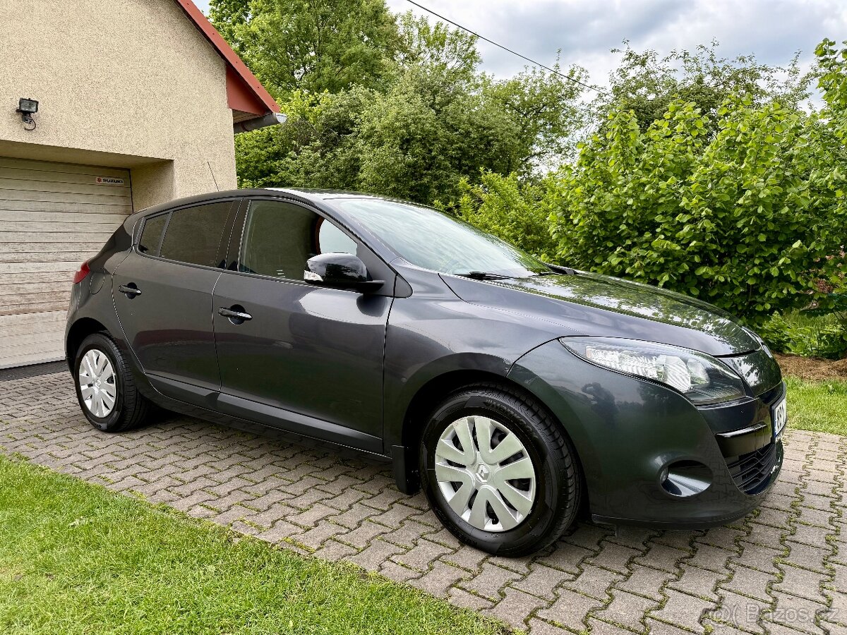 Renault Megane 1.6 81kW, ČR, 2012, nové STK