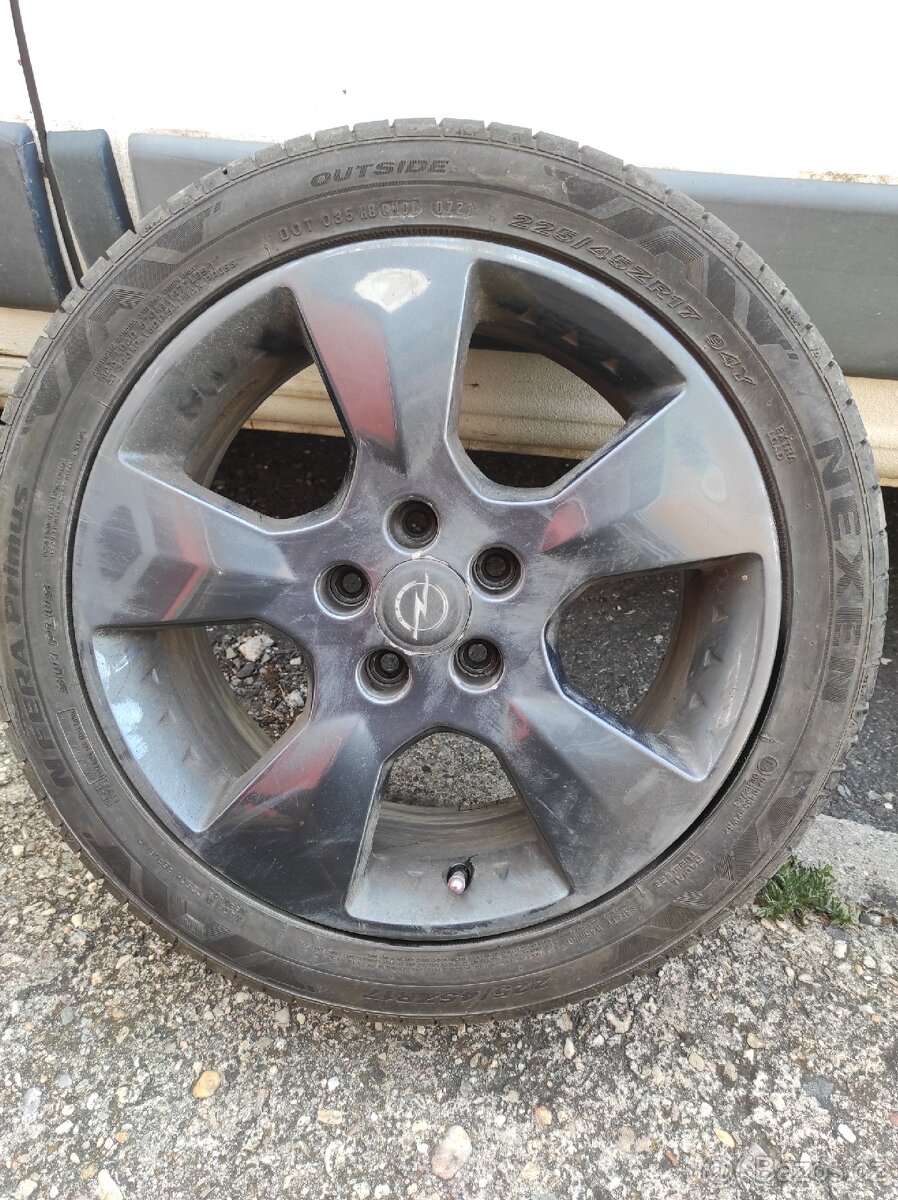 5x110 r17 s pneu Opel