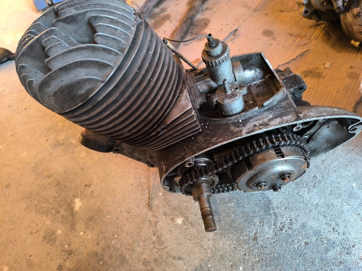 Motor Jawa 250/353