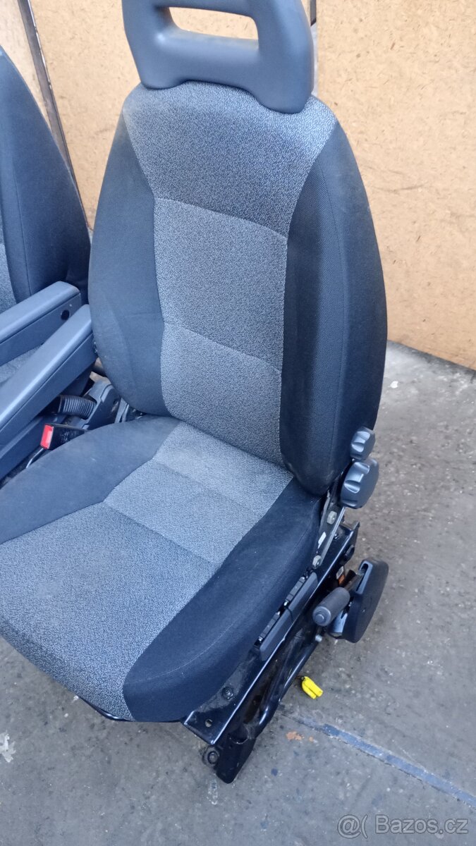 Fiat Ducato, Citroen Jumper Peugeot Boxer sedadla
