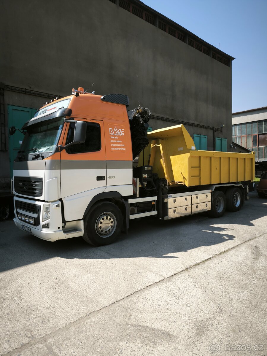 Řidič - auto s hydraulickou rukou