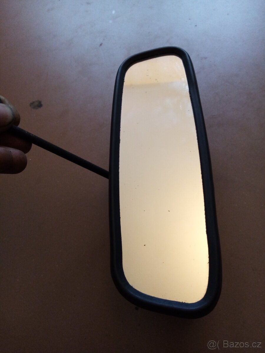 Zpětně zrcátko Škoda 1000MB