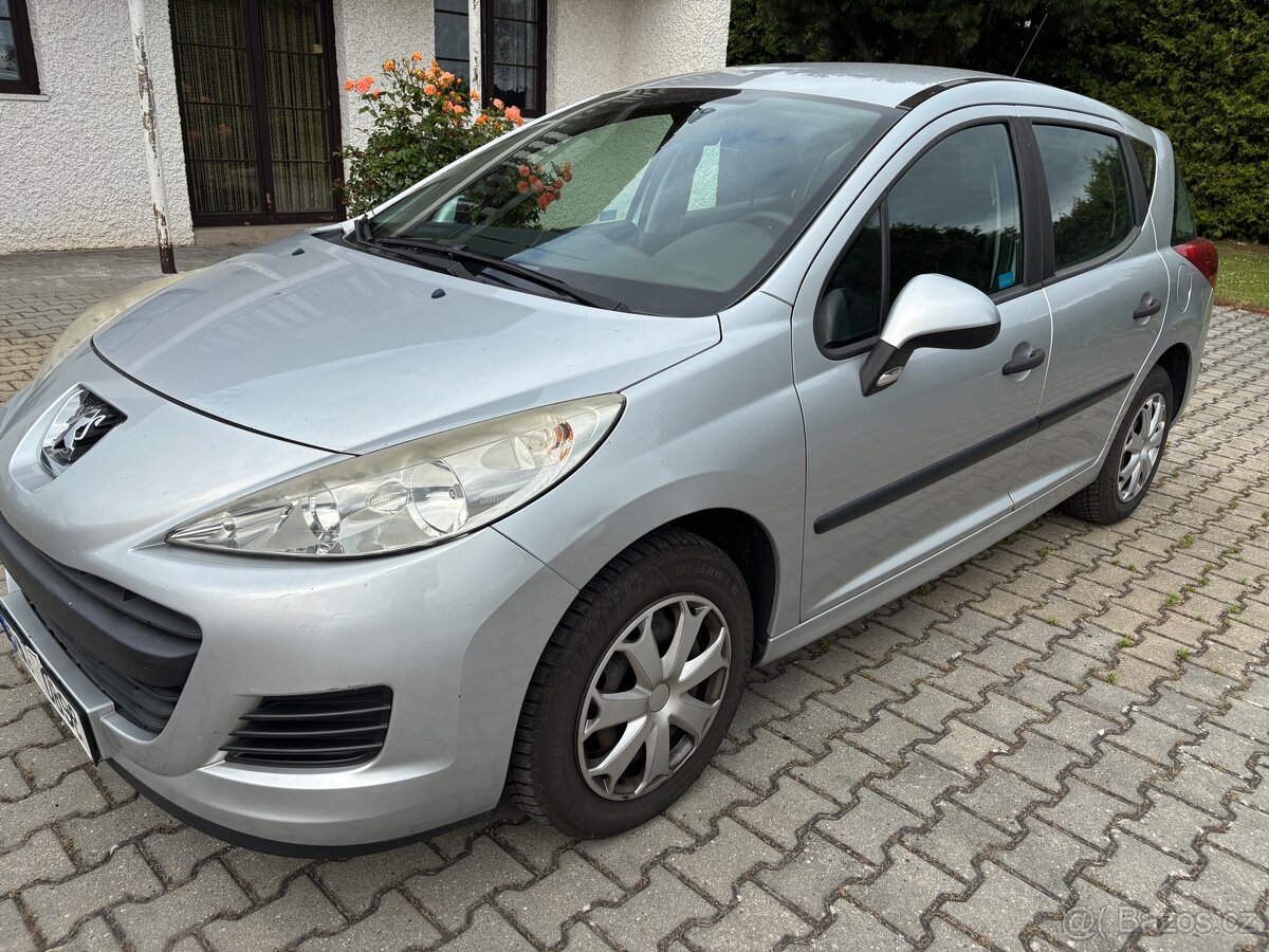 Peugeot 207 kombi 1,4i SW, r. 2011, naj. 124.tkm, klima