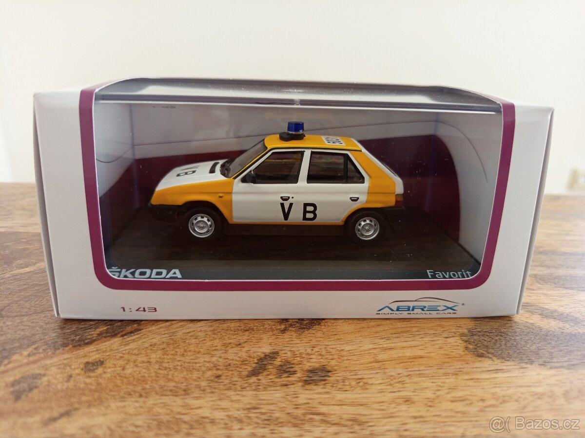 Model Škoda Favorit 136L VB 1:43