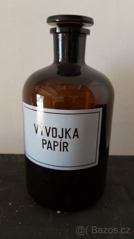 Sklèněné nádoby