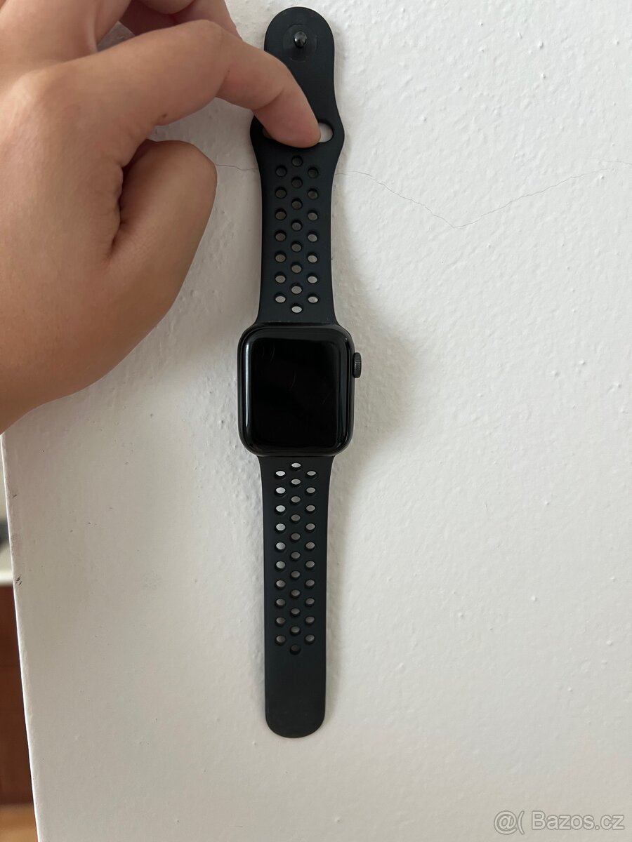 Chytré hodinky Apple Watch Nike Series 6 GPS 40mm 0X3HC/A)
