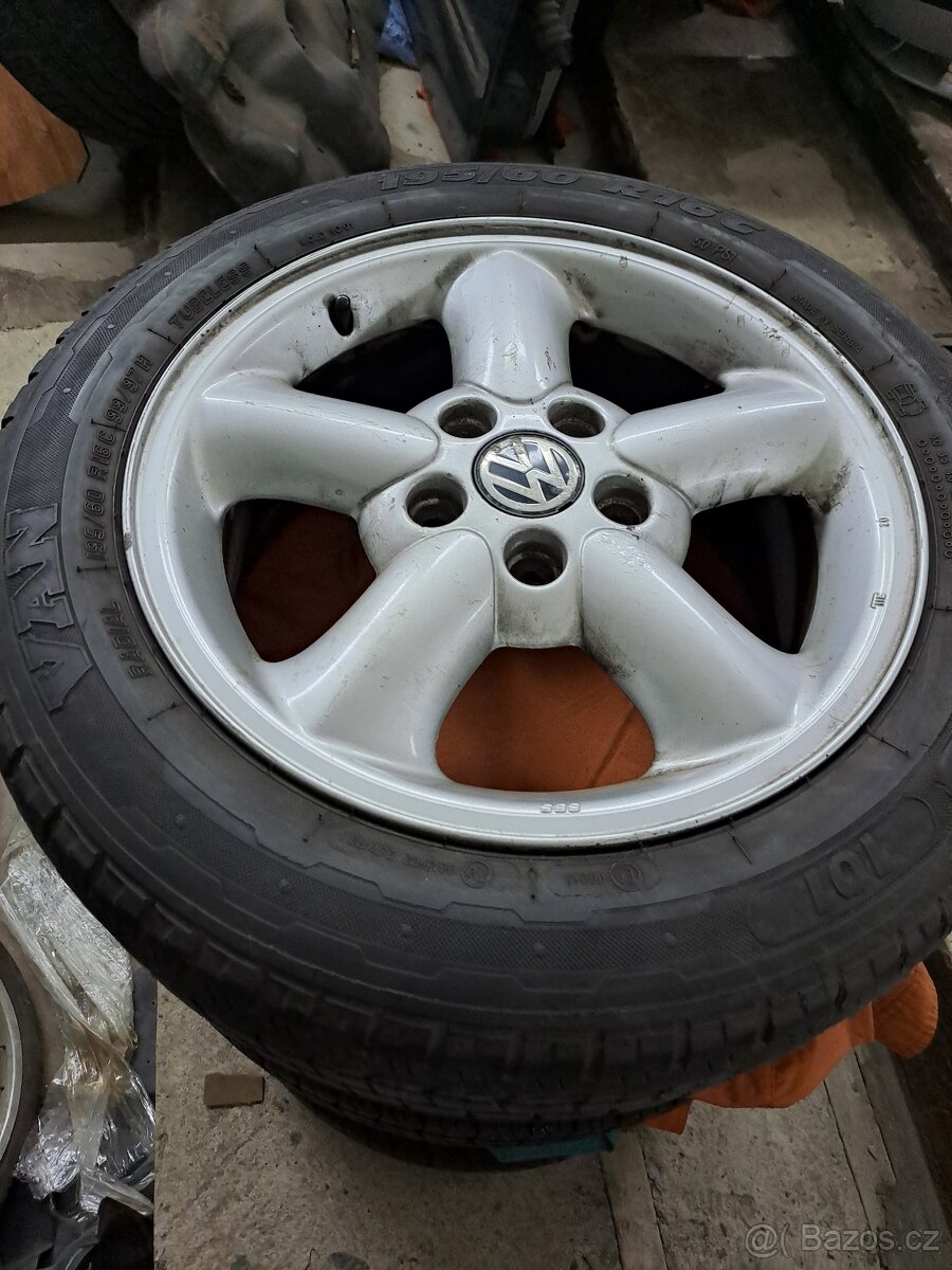 Prodám originál ALU R16 na VW T4