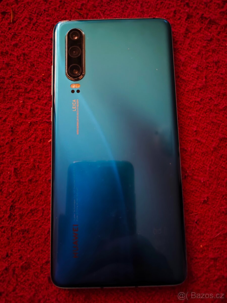 Huawei P30 modrý