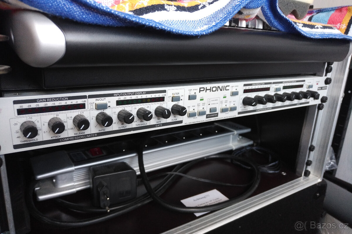 Phonic PCL3200 Dual Channel Compressor and Limiter
