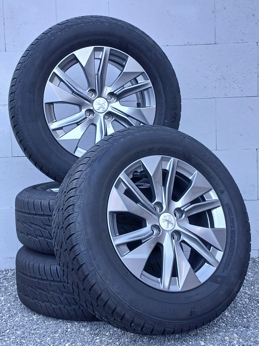 Kompletní zimní orig alu Peugeot 2008, 215/65/16 vzorek 7,5m