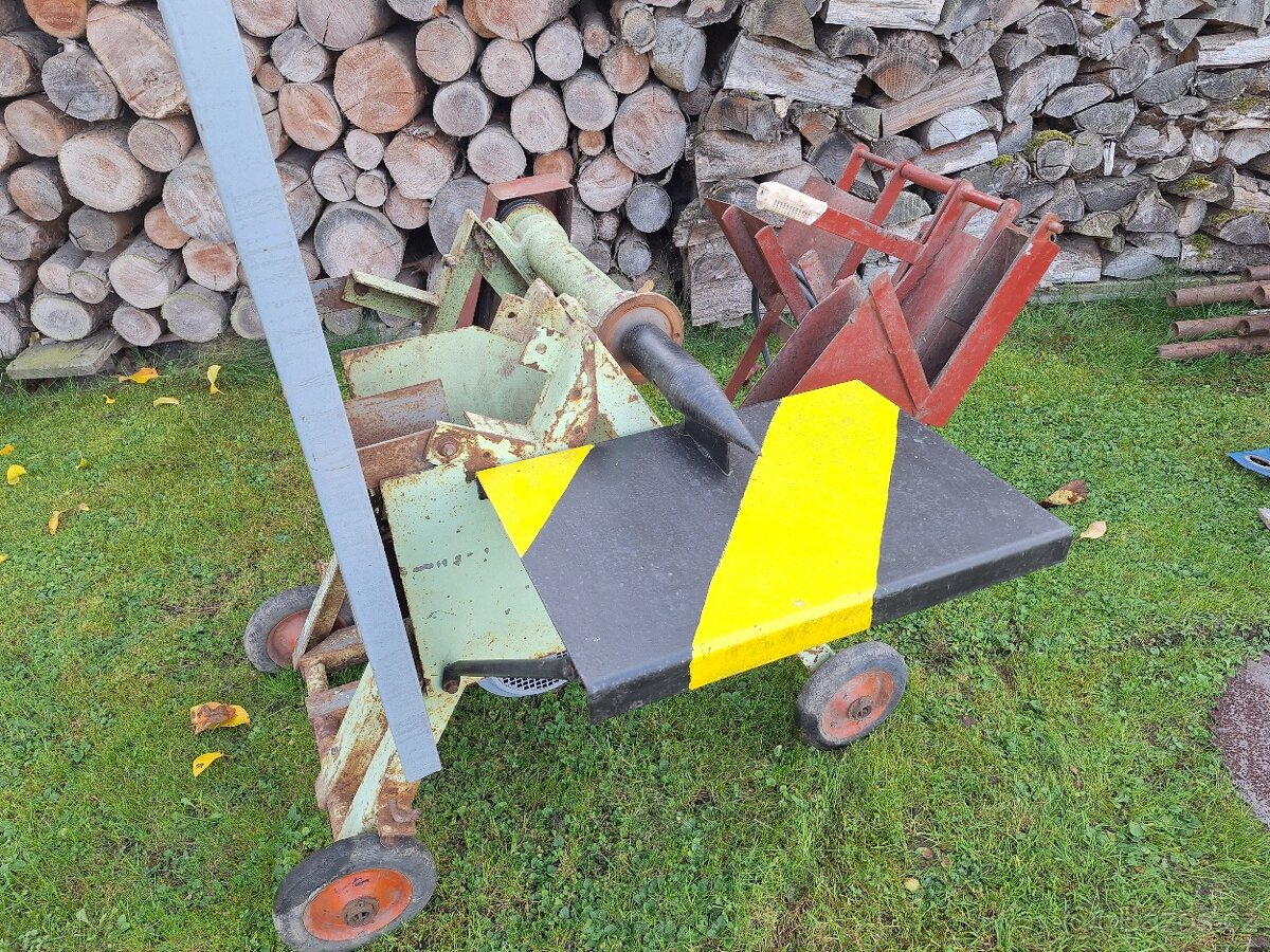 Cirkularka Štípačka Narex HVP 77, tovární výroba